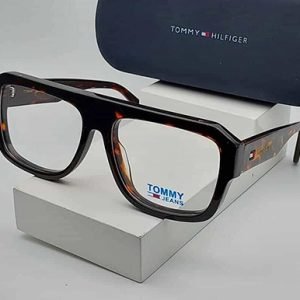 Tommy Hilfiger Rectangulaire – Élégance